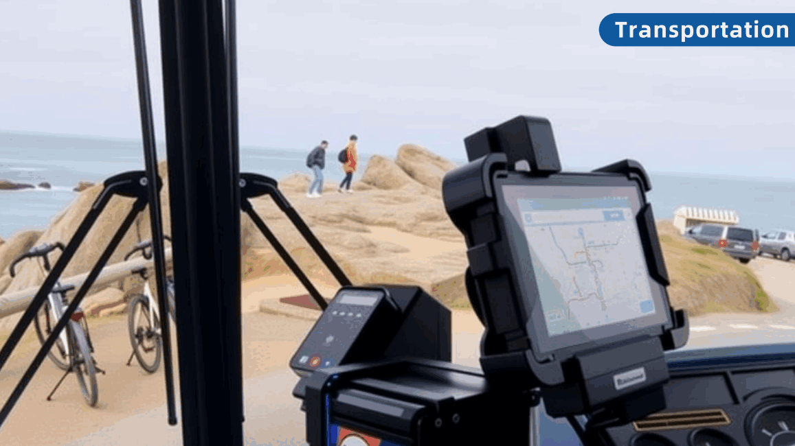 EM-Q885M tablette robuste renforce l'efficacité de billetterie de bus intelligent